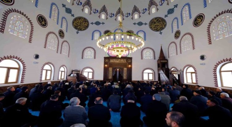 Sadullah Efendi Kıble Cami ibadete açıldı