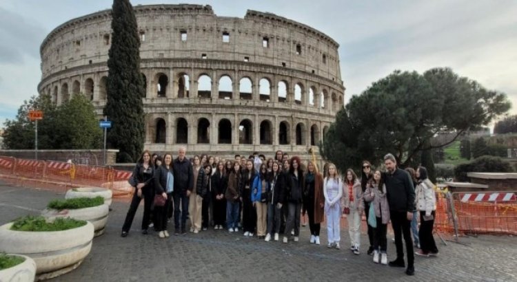 Türkiyeyi 12. Roma Müzik Festivalinde temsil ettiler