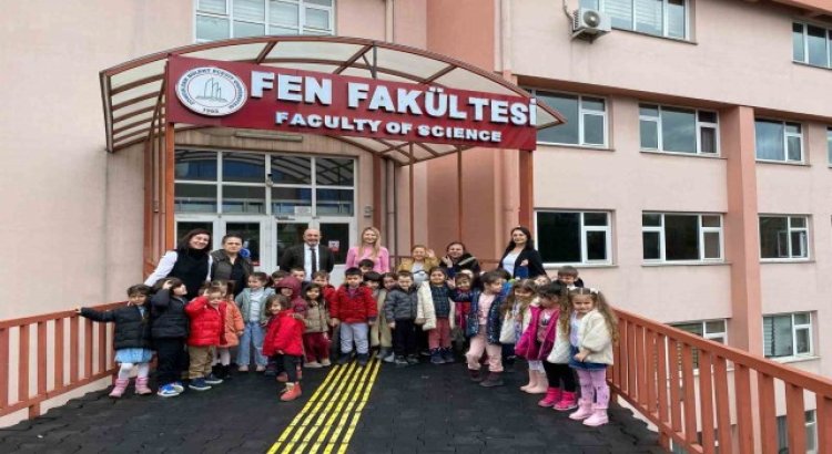 Minikler ZBEÜ Fen Fakültesini gezdi