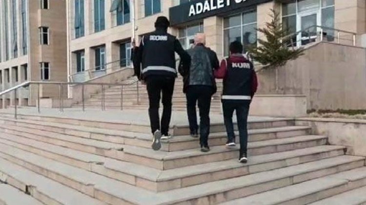 Adıyaman’da yıkılan sitenin müteahhidi İran’a gitmeye çalışırken yakalandı