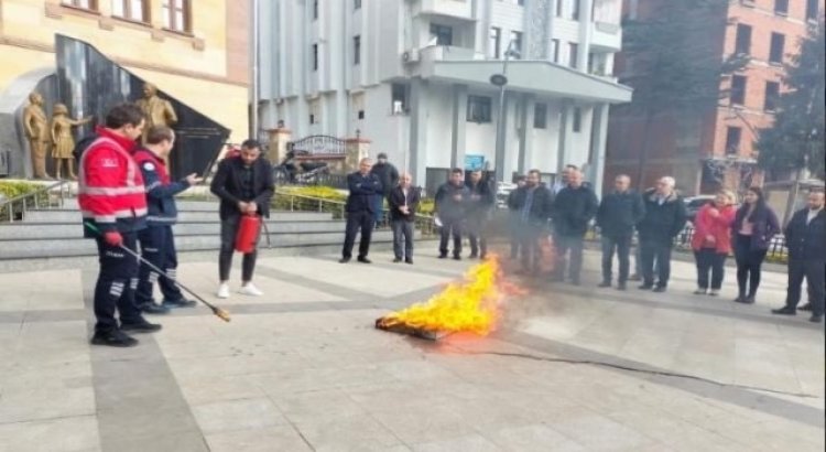 Bigada Kaymakamlık personeline yangın eğitimi verildi