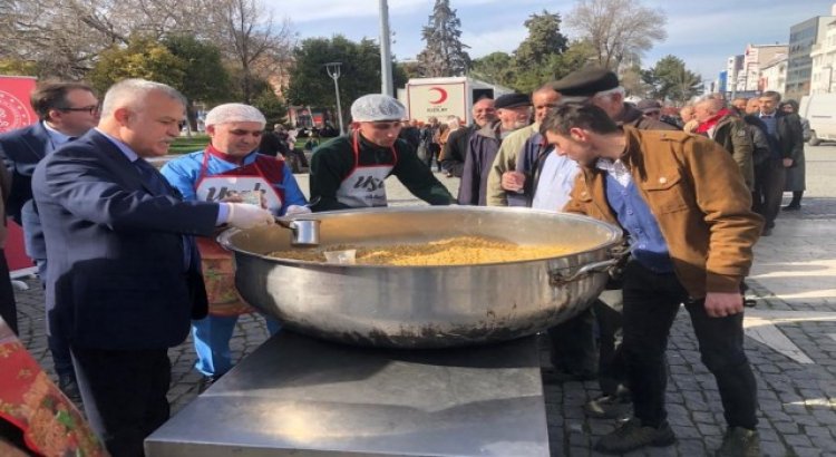 Uşakta Nevruz kutlamaları renkli görüntülere sahne oldu