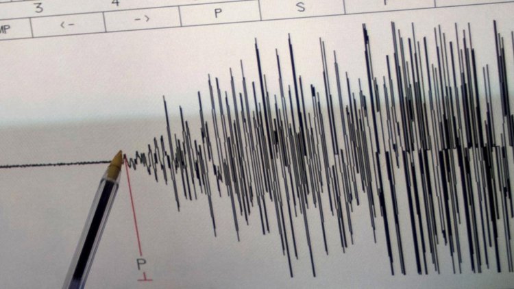 İran’ın kuzeydoğusunda 5 büyüklüğünde deprem