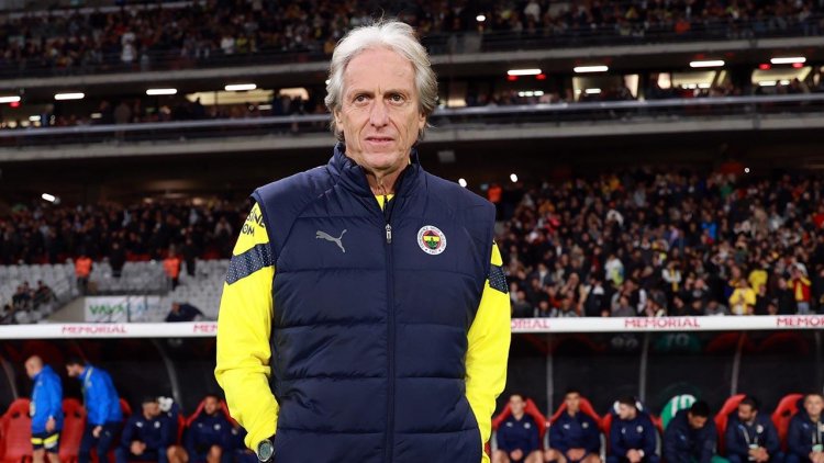 Jorge Jesus’a 1 maç men