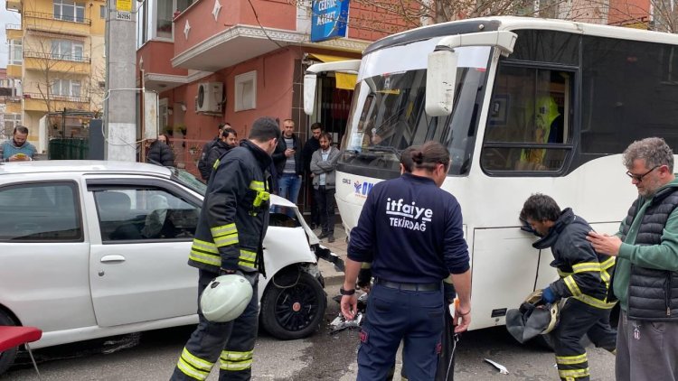 Tekirdağ’da otomobil ile işçi servisi çarpıştı: 1 ölü, 3 yaralı