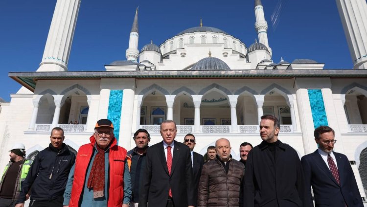 Cumhurbaşkanı Erdoğan Barbaros Hayrettin Paşa Camii’ni inceledi