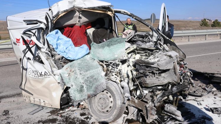 Kütahya’da trafik kazası: 1 ölü, 1 yaralı