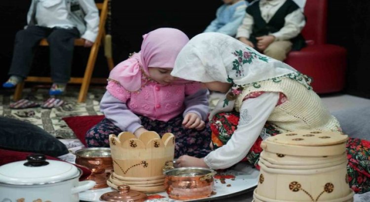 Yaşlılar için teknolojinin olmadığı zamanlara gittiler