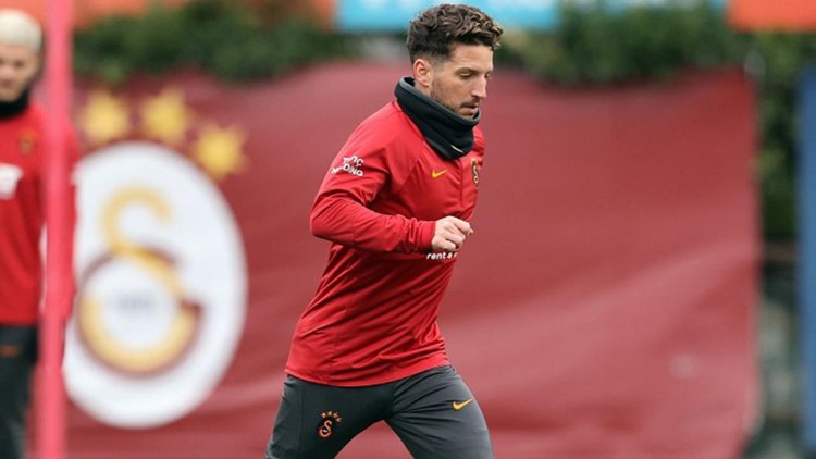 Galatasaray’da Dries Mertens takımla çalıştı