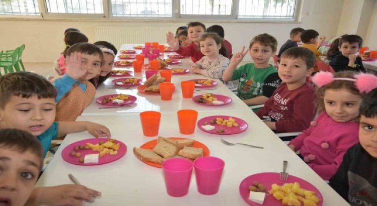 Okul öncesinde ücretsiz yemek uygulaması veli ve öğrencileri memnun etti