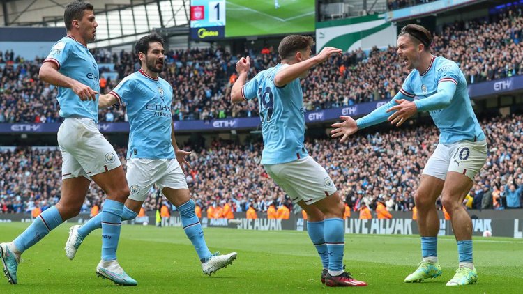 Manchester City Liverpool’u farklı geçti