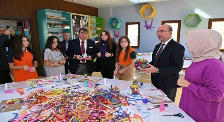 Sanat ve Tasarım Atölyesine öğrencilerden yoğun ilgi