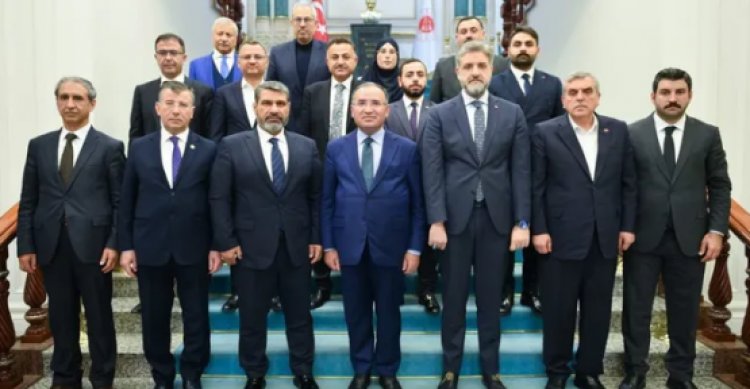 AK Parti aday tanıtımı 11 Nisan kapalı spor salonunda olacak