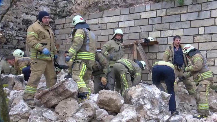 İstanbu’da tarihi surlarda çökme – Son Dakika Haberleri