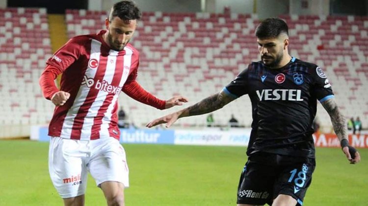 Yeni hoca da çare olmadı! Galibiyeti unutan Trabzonspor, Sivas’ta neye uğradığını şaşırdı