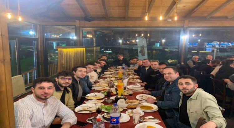 Türkiyede okuyan Makedonyalı öğrenciler iftarda buluştu