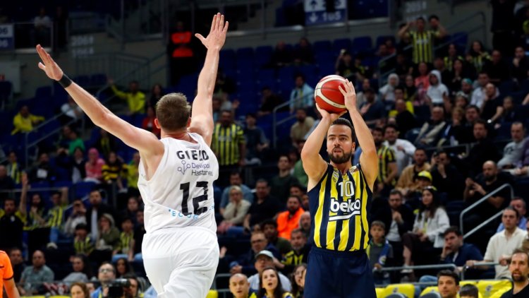 Fenerbahçe, Merkezefendi Belediyesi Basket’i 79-72 mağlup etti