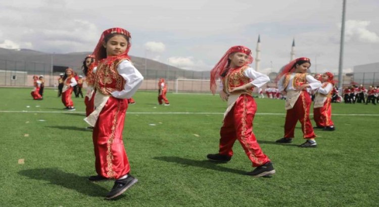 23 Nisan Ardahanda coşkuyla kutlandı