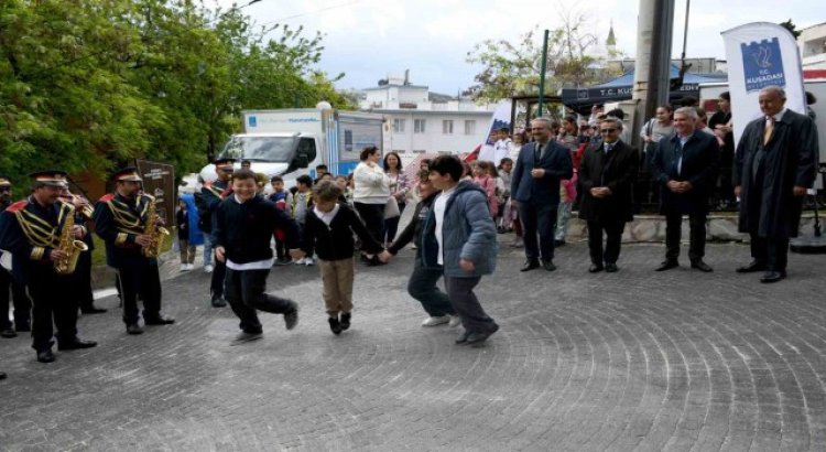 SEYAKMERde Kuşadalı çocukların şenlik coşkusu