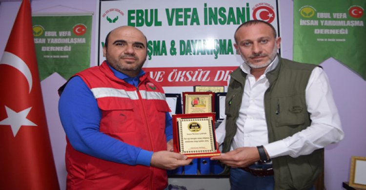 Gazeteci Mehmet Çapan’a anlamlı plaket