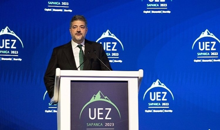 Uludağ Ekonomi Zirvesi 2023 = Hayat Holding Yönetim Kurulu Başkan Yardımcısı ve İcra Kurulu Başkanı M. Avni Kiğılı: “Türkiye’nin ilk dijital bankası Hayat Finans ile mikro girişimcilerin en büyük destekçisi olmayı hedefliyoruz”