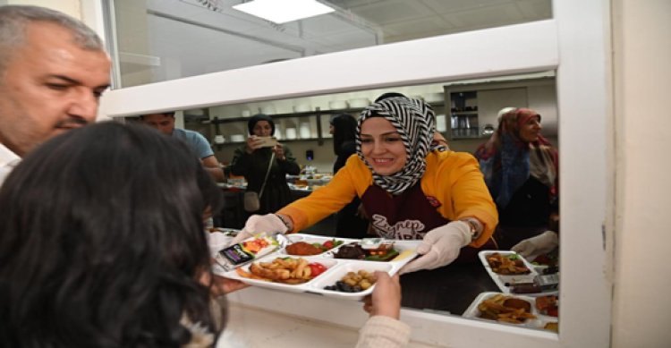 Fenilketonüri hastası çocukların yüzleri güldü