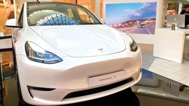 Tesla Anadolu yakasında pop-up mağaza açtı