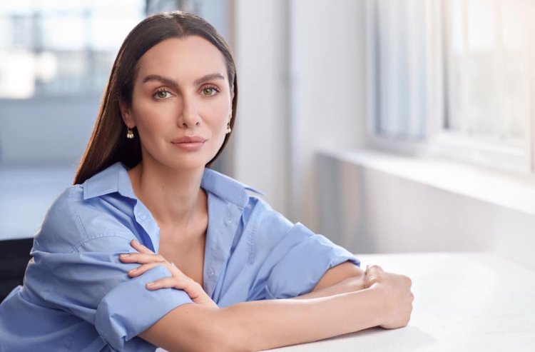 Birce Akalay, seçime birkaç gün kala takipçilerine seslendi: Oylarımıza sahip çıkın.