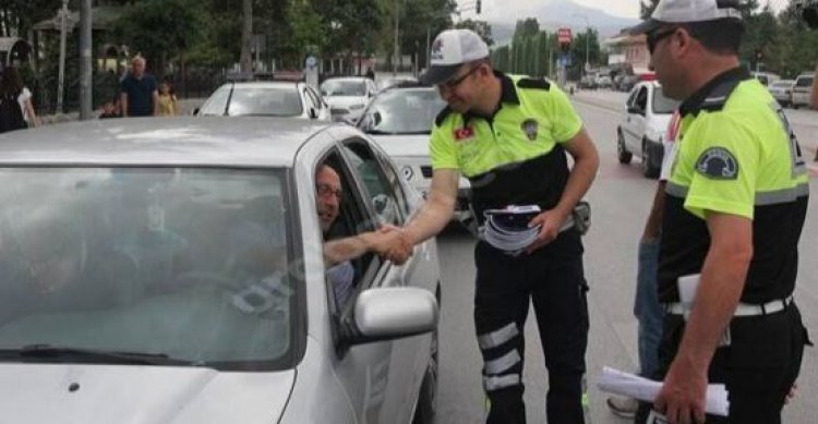 Şanlıurfa&#039;da yüzlerce sürücüye ceza