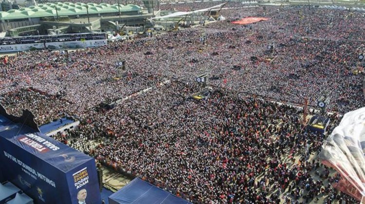 1 milyon 700 kişi katıldı!  İşte AK Parti’nin Büyük İstanbul Mitingi’nden bazı kareler