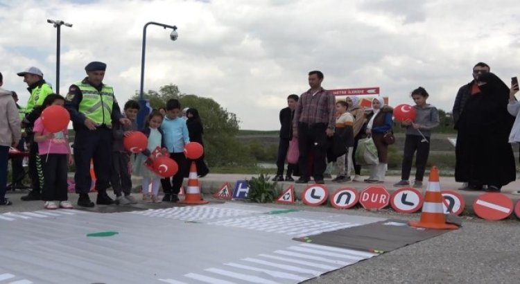 Muşta Karayolu Trafik Haftası etkinliği düzenlendi