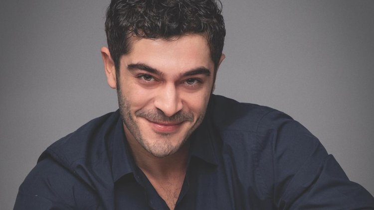 Ünlü oyuncu Burak Deniz’e Bollywood’dan teklif