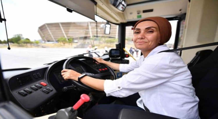 Mersinde otobüs şoförlerine İleri Sürüş Teknikleri Eğitimi