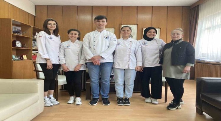 Gazi Mesleki Ve Teknik Anadolu Lisesi öğrencileri Macaristan yolcusu