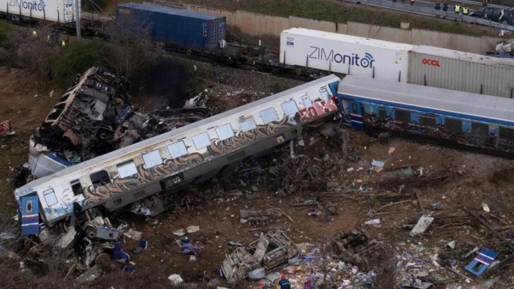 Yunanistan’daki tren faciası ile ilgili Başbakan Miçotakis hakkında dava açıldı