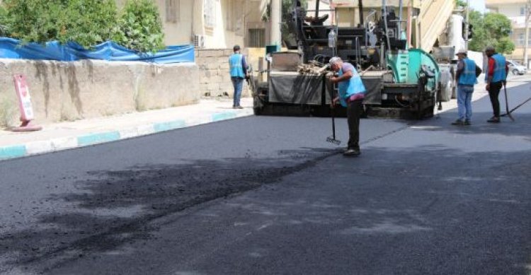 HALİLİYE’DE ASFALT ATAĞI! MAHALLE MUHTARINDAN BAŞKAN CANPOLAT’A TEŞEKKÜR