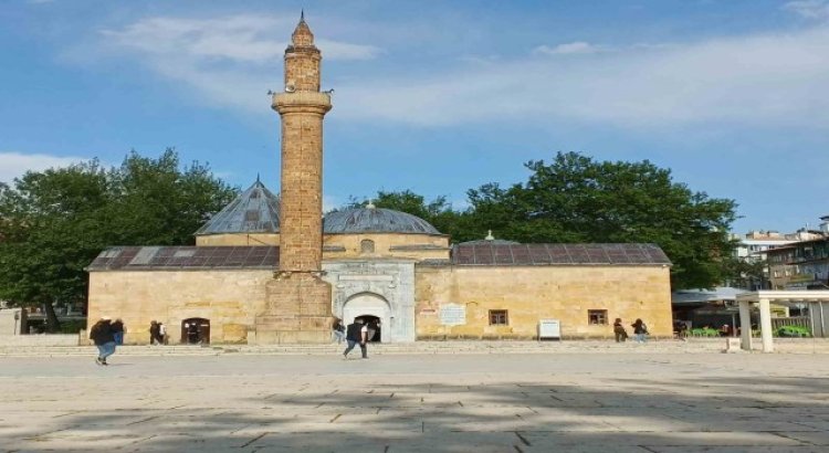 Cumhuriyet tarihinin ilk külliye projesi, Kırşehirde yeni yaşam alanı oluşturdu