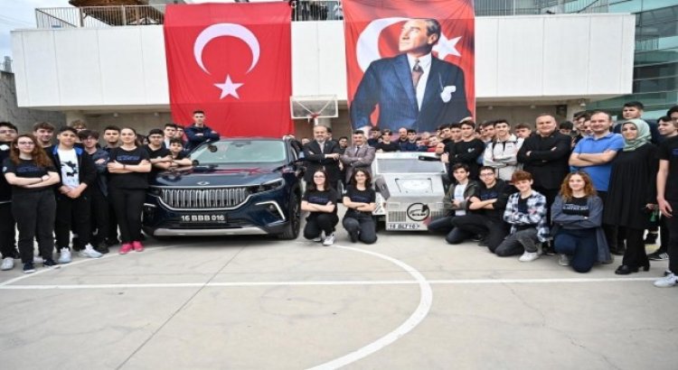 Otomotiv öğrencileri Togga hayran kaldı