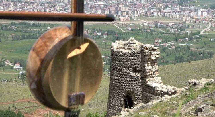 Muşta lise öğrencileri türkülerle şehrin tarihini tanıtıyor