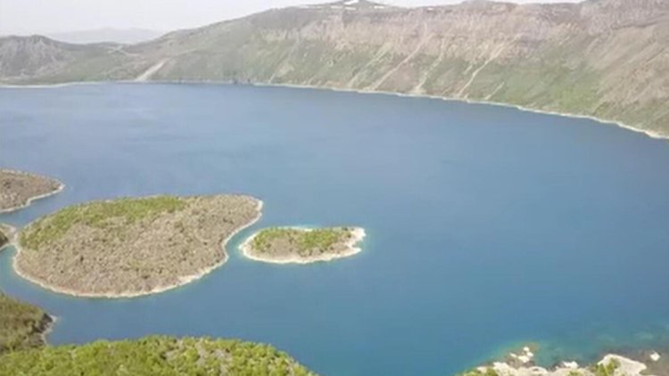 Dünyanın en büyük ikinci krater gölü! Turizme açıldı