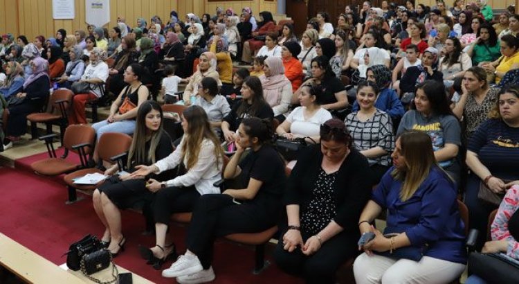 Okula başlama psikolojisi hakkında ebeveynlere seminer verildi