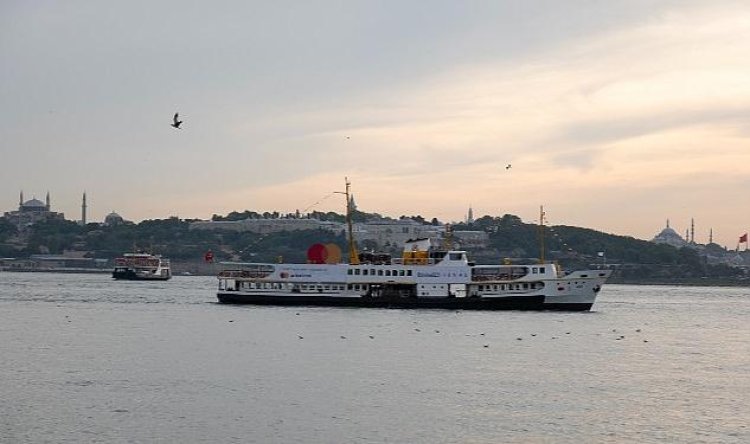 Final coşkusu İstanbul Boğazı’nda yankılandı