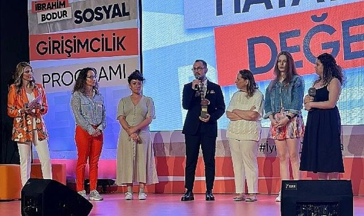 Afet Dayanışması Mentorluk Programı’na İş Birliği Ödülü