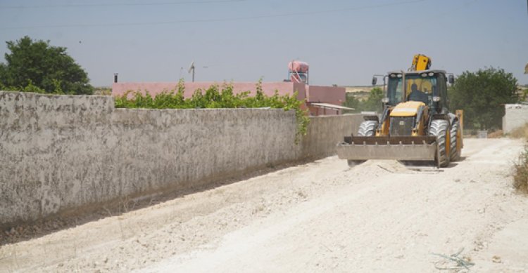 Haliliye Belediyesi’nden Kırsalda Asfalt Çalışması