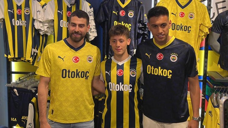 Fenerbahçe yeni sezon formalarını tanıttı! Arda Güler ve Ali Koç…