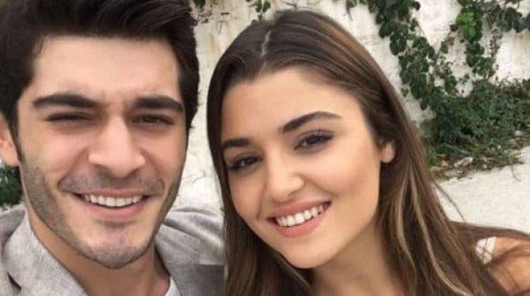 Hande Erçel de Burak Deniz de büyüdü, şimdi İki Yabancı dizisi yepyeni bir deneyim oldu!