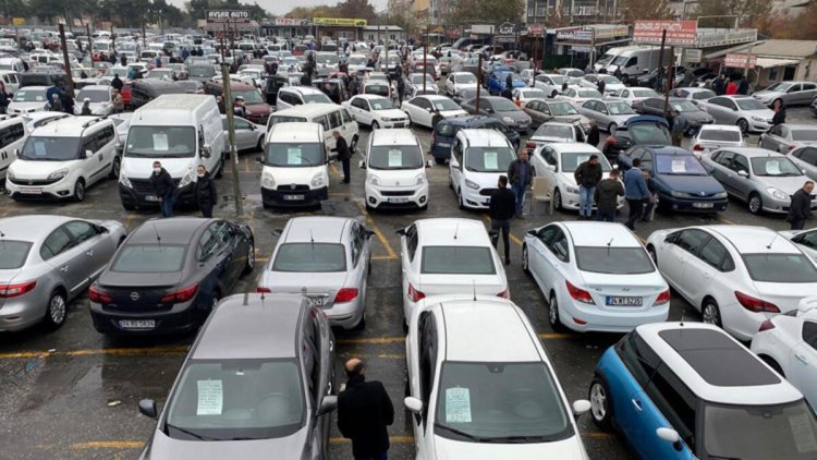 Bakan Bolat açıkladı… İkinci el otomobillerin fiyatı sıfır fiyatını geçemeyecek