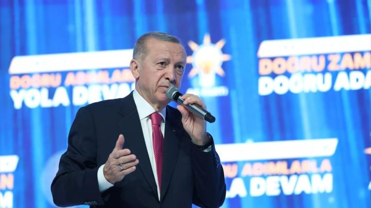 Erdoğan Yeni Ekonomi Yönetimini İşaret Etti: Güçlü Ve Yetkin Bir Ekip Kurduk