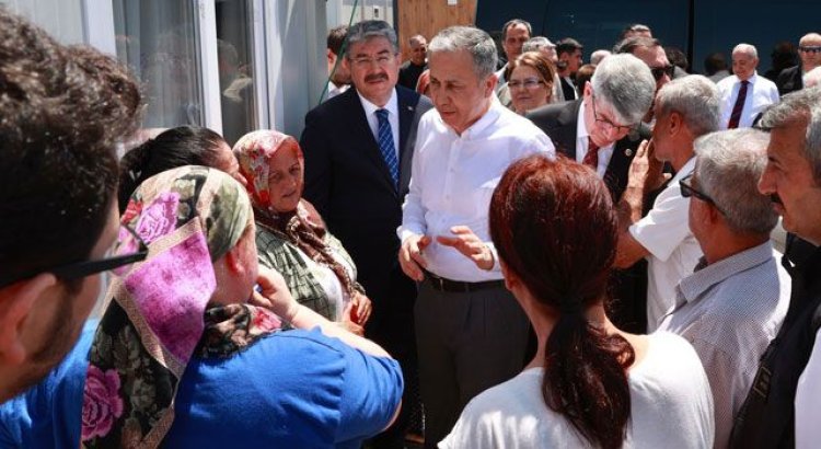 İçişleri Bakanı Yerlikaya, Konteyner Kenti Ziyaret etti