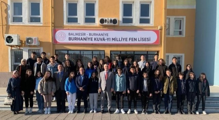 Burhaniyede Fen Lisesi öğrencilerini bekliyor